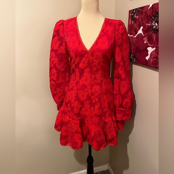 Selfie Leslie Red Lace Mini Dress, size 6 US - Picture 5 of 9